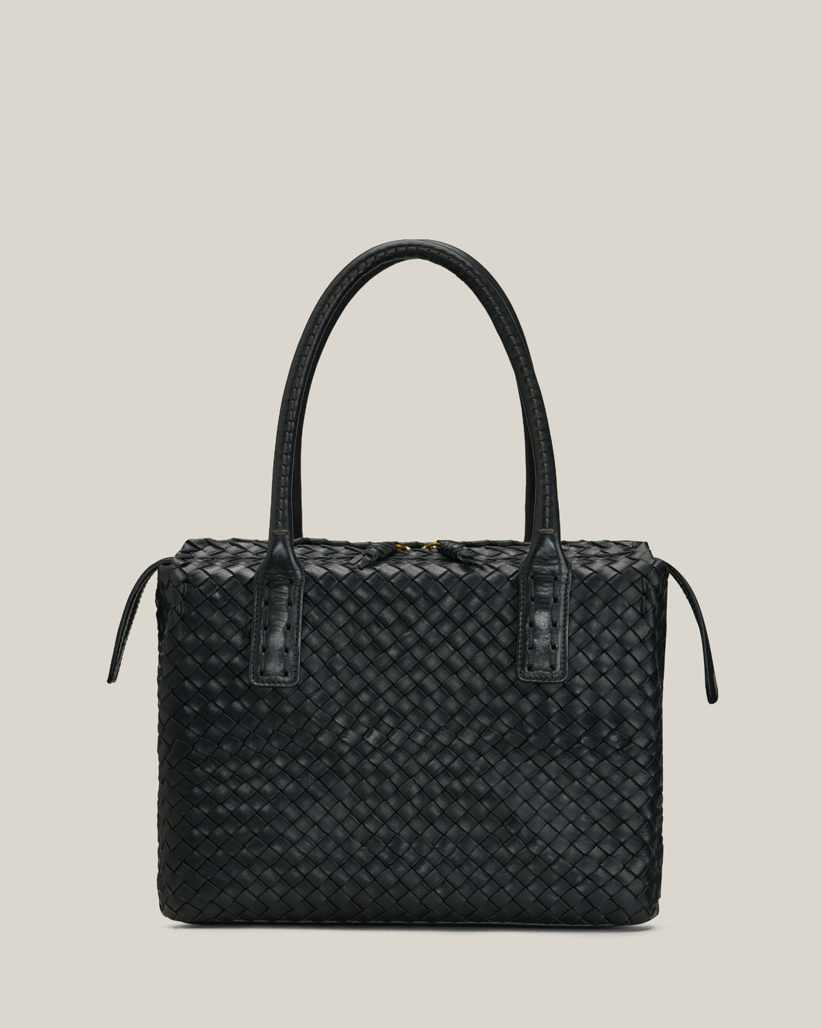 Box M - Bauletto medio in vacchetta intrecciata nera