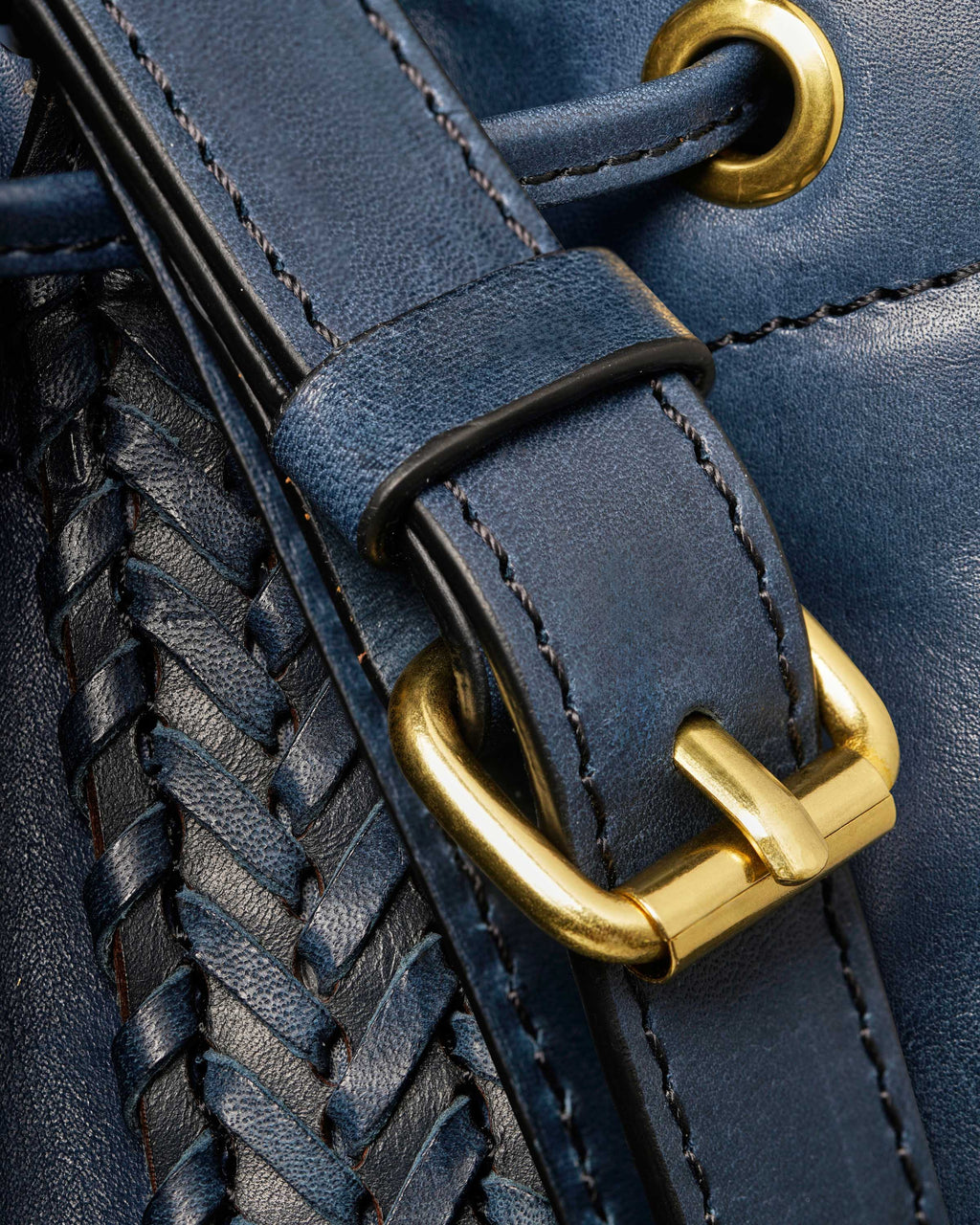 Puck-Puck – Borsa secchiello in vacchetta navy